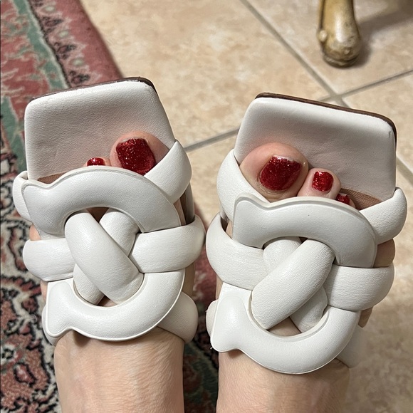 Coach Women's Cream Knot Detail Mules sandals - Picture 12 of 14